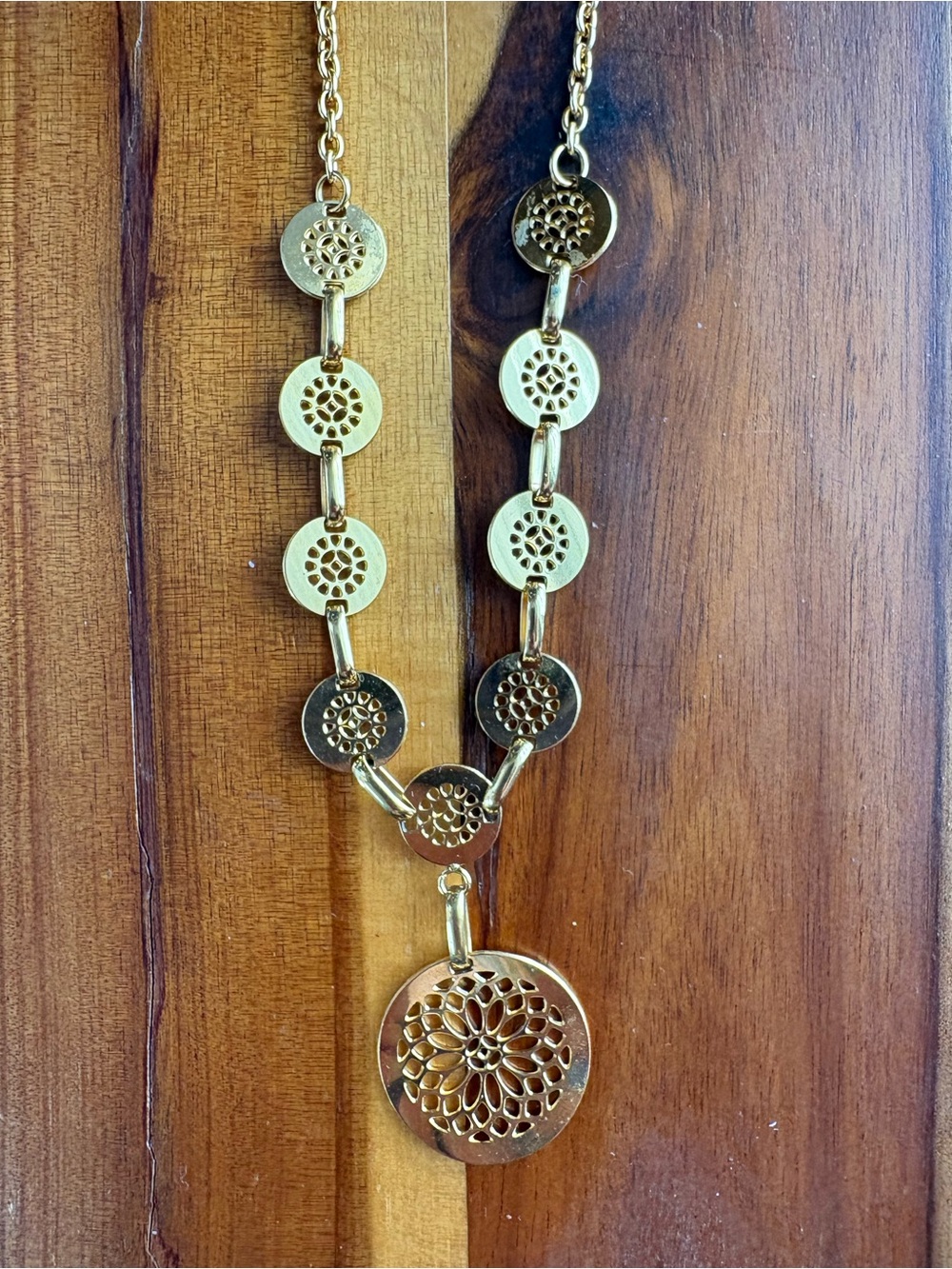 Gold Tone Boho Filigree Disc Collar Necklace Cutout Mandala Coin Station Choker - Picture 4 of 5